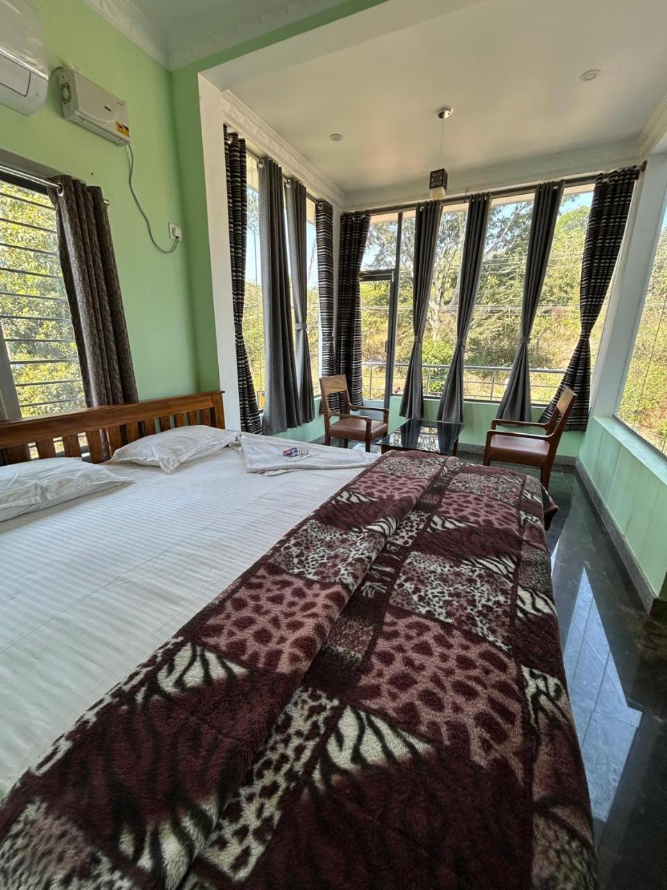 Yelagiri Goldhill Resort Exteriér fotografie
